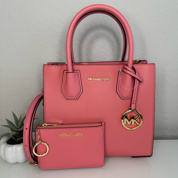 MICHAEL KORS Medium Mercer Messenger Bag & matching Zip Top Coinpouch Tea Rose - Picture 1 of 11